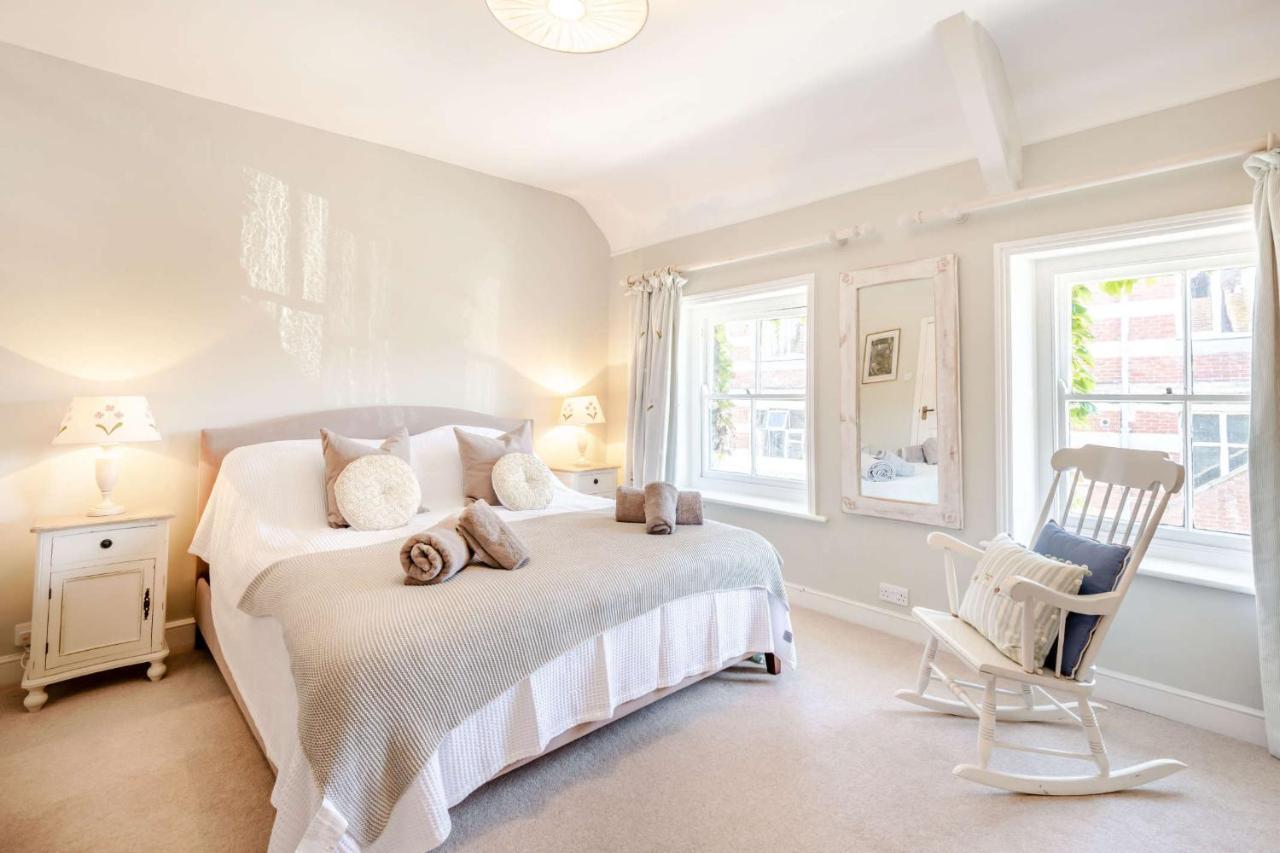 Passiflora Cottage สวาเนจ ภายนอก รูปภาพ